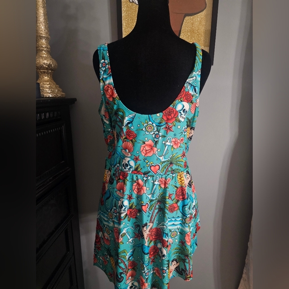 Torrid Blue and Red One Piece Swimsuit with V-Neckline - Picture 5 of 6